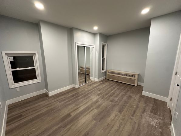 (undisclosed Address)