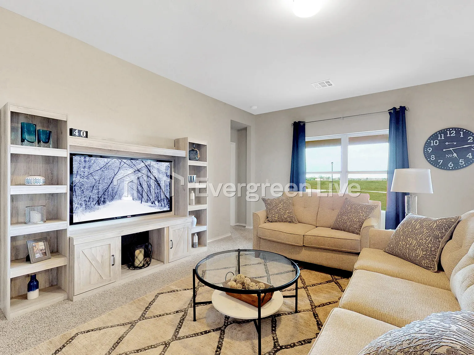 4 bed, 2.0 bath, 1459 sqft, $1,705 — Photo 4