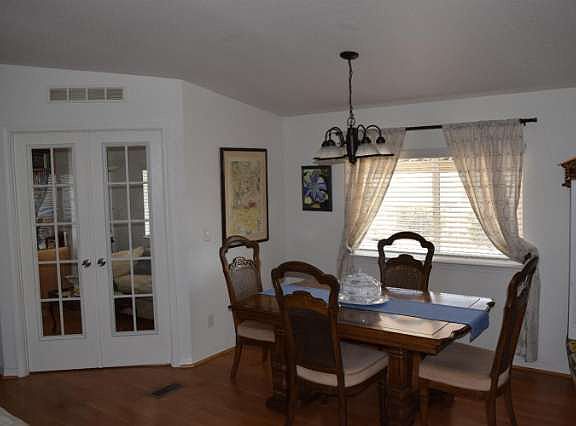 3rd image of 1150 Ventura Blvd Spc 98