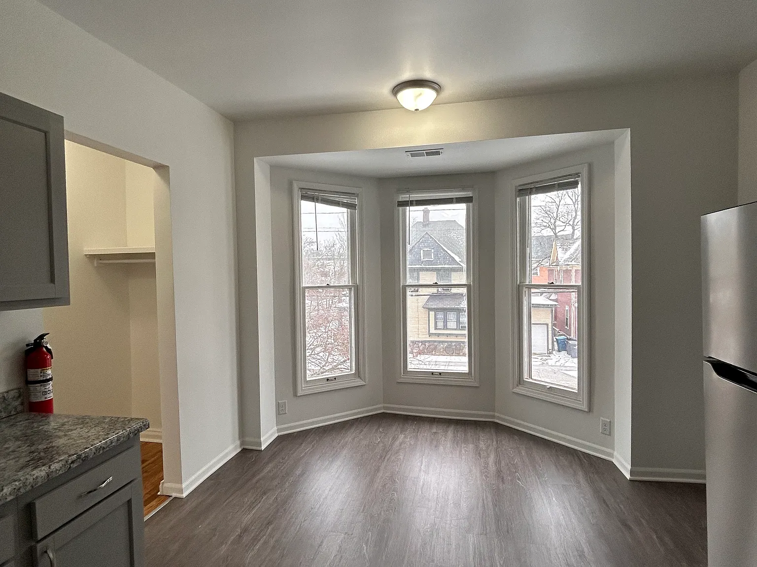 1 bed, $1,050 — Photo 4