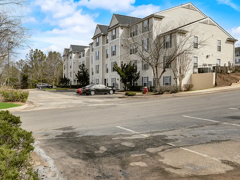 Forest Glen Apartments — Photo 6