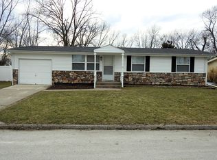 9 Sunset Dr, Boonville, MO 65233