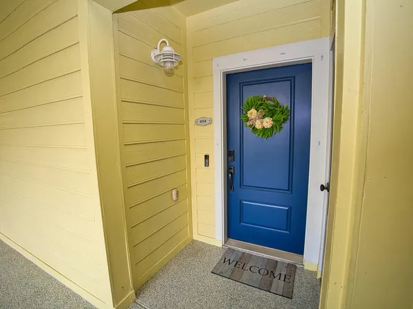 4141 Pointe West Dr Unit 202, Galveston, TX 77554