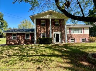 399 Abbyshire Rd, Akron, OH 44319