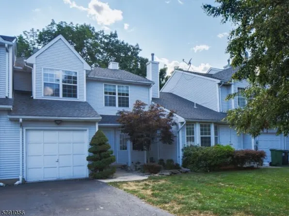 17 Munsee Trl, Branchburg, NJ 08876