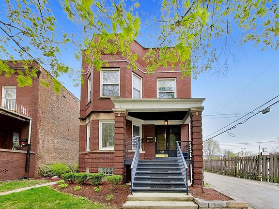 2nd image of 1614 W Thome Ave
