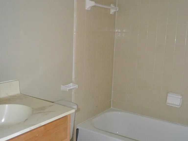 2041 Continental Ave — Photo 19