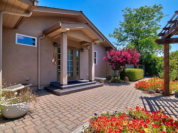 2nd image of 10564 Apricot Ct