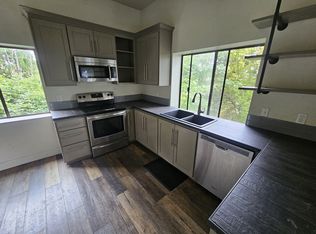 3620 Emerald St, Eugene, OR 97405