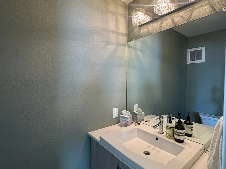 2725 W 25th Ave — Photo 28
