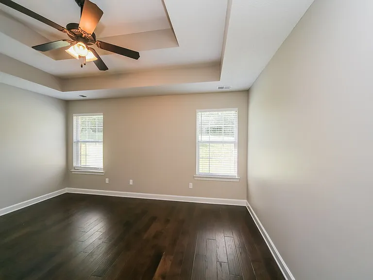 5714 Kingsman Dr — Photo 12