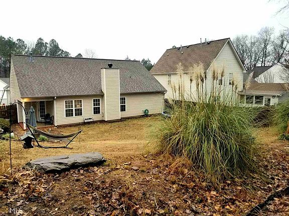 2nd image of 1165 Grace Dr