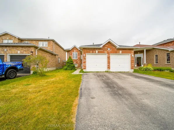 114 Bird St, Barrie, ON L4N 0W6