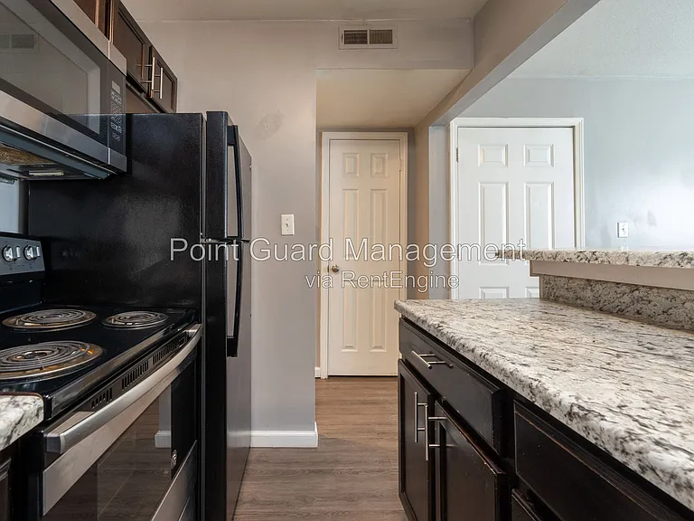 2110 E 16th St N #101 — Photo 13