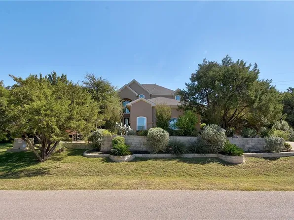 206 Clubhouse Dr, Lakeway, TX 78734