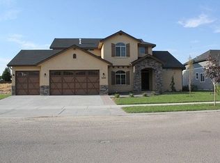 5000 W Eagle Landing Ct, Eagle, ID 83616