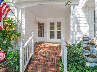 117 Planetree Ln, Cary, NC 27511