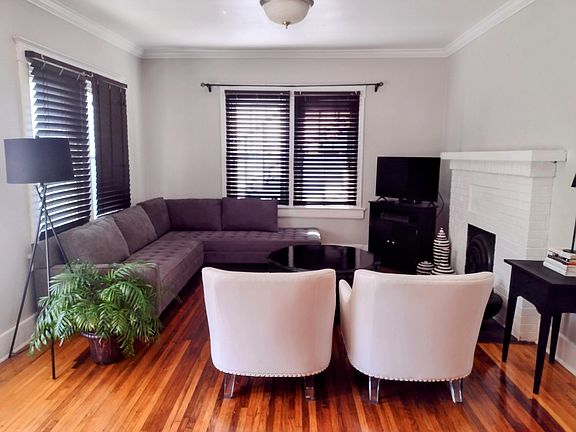 5th image of 407 Park Cir #A