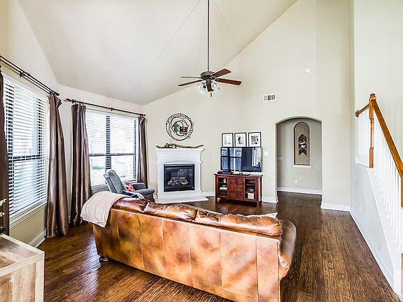 5th image of 2909 Aurora Mist Dr