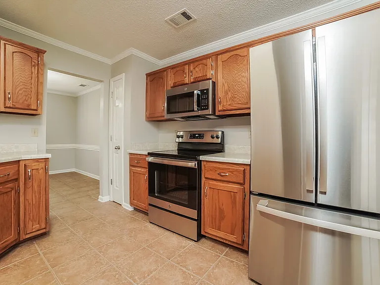 7370 Wendy Way — Photo 6