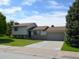 1926 E 28th St, Scottsbluff, NE 69361
