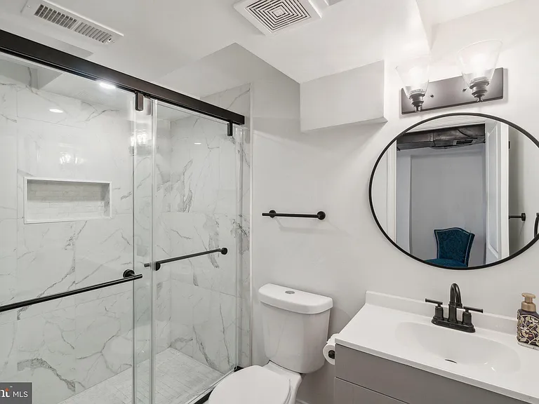 5802 Ryland Dr — Photo 21