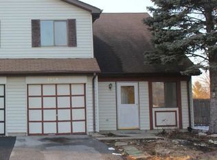 3262 Lynnfield Ct, Aurora, IL 60504