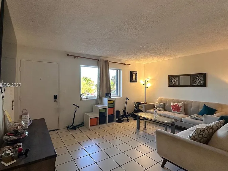 8401 SW 107th Ave #331E — Photo 8
