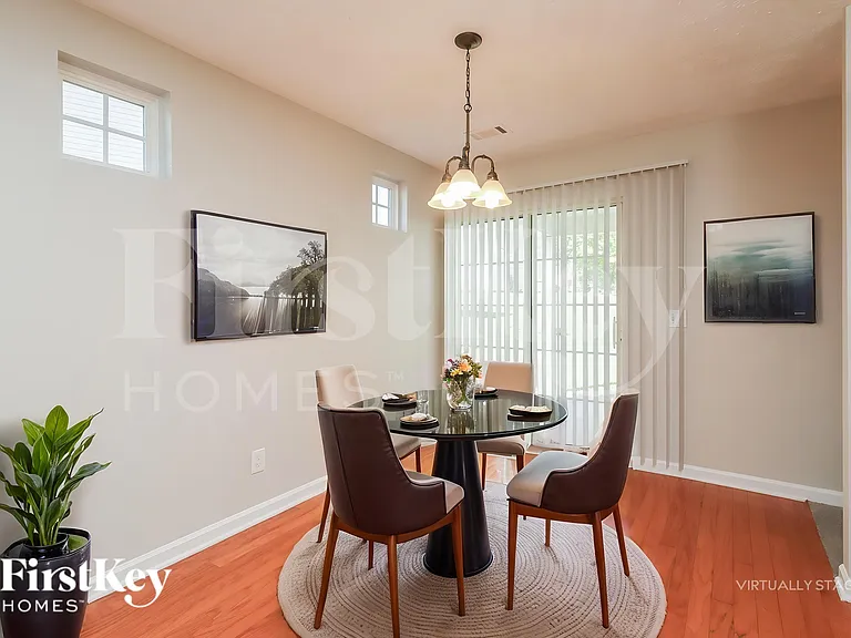 3080 Lakeside Cir — Photo 6