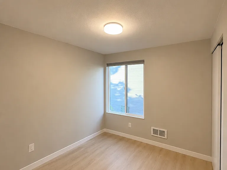 10740 Greenwood Ave N #2 — Photo 8