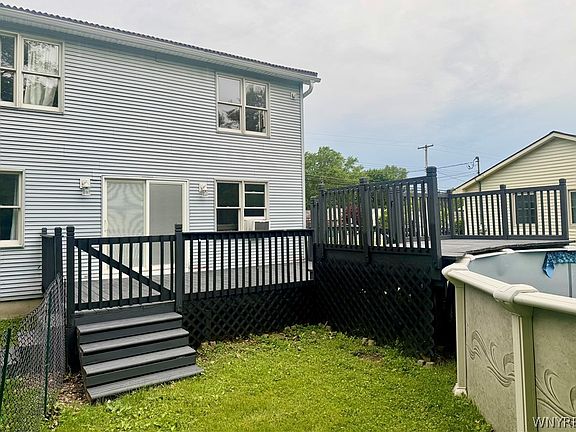 2nd image of 120 Sunset Dr