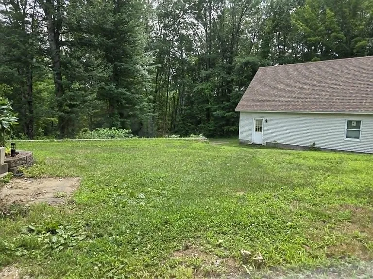 132 1st Crown Point Rd #BASEMENT — Photo 15