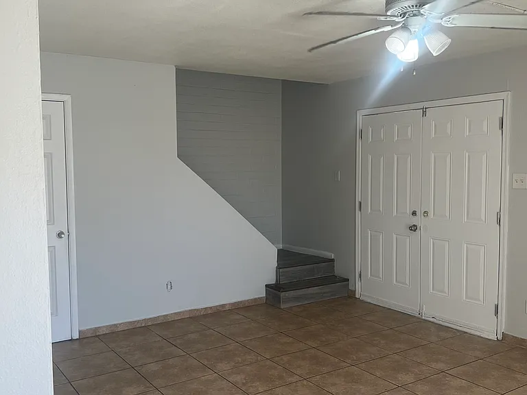 4023 W Reade Ave — Photo 18