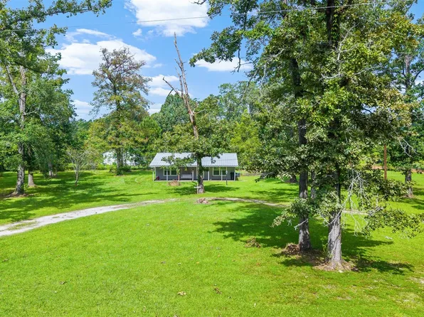 40 Briar Dr, Shepherd, TX 77371