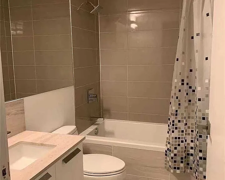 28 Wellesley St E #2703 — Photo 7