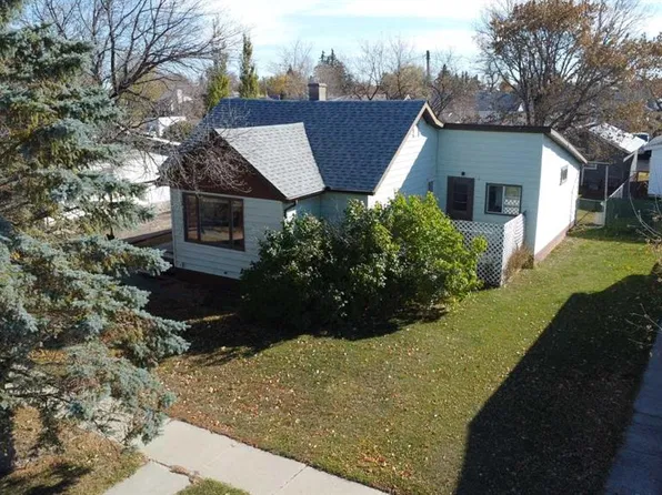 109 S 6th Ave E, Hanna, AB T0J 1P0
