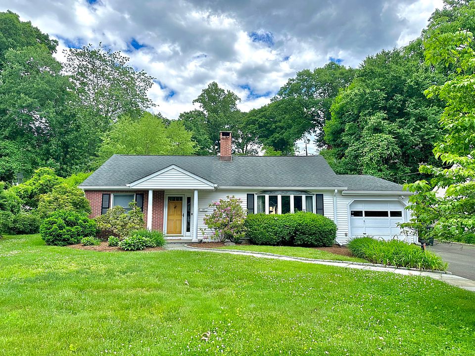 1st image of 11 Hazelwood Lane