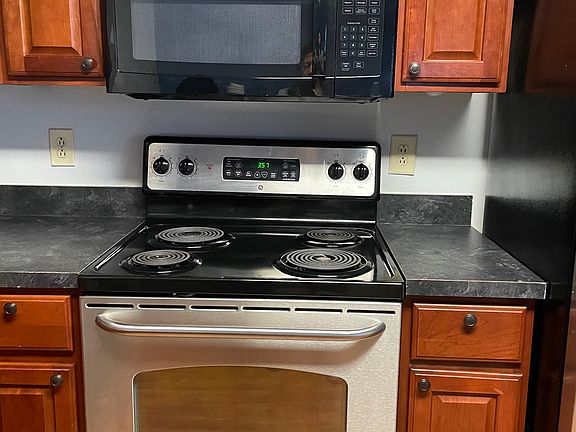 5th image of 101 Westover Ave