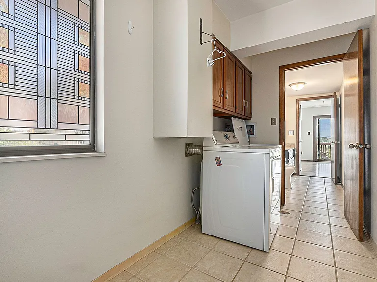 930 Point Of The Pines Dr — Photo 23