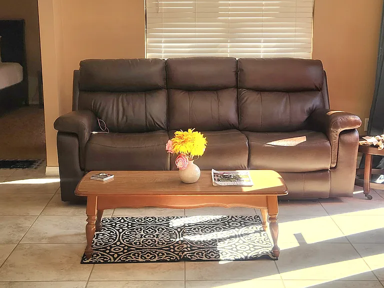 1327 Cherry Hills Rd NE — Photo 3
