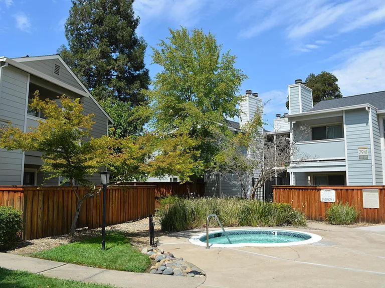 Creekside Colony — Photo 5