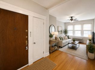 2001 Commonwealth Ave APT 32, Brighton, MA 02135
