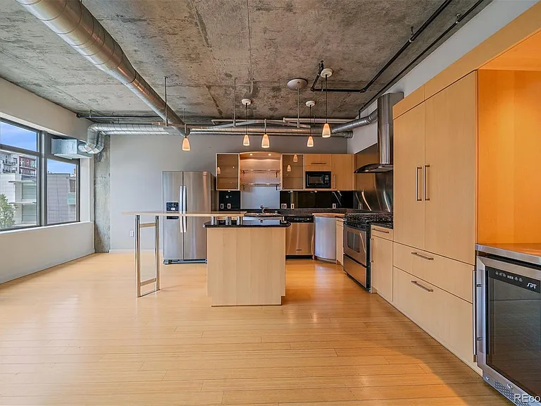 1401 Wewatta St #318 — Photo 12