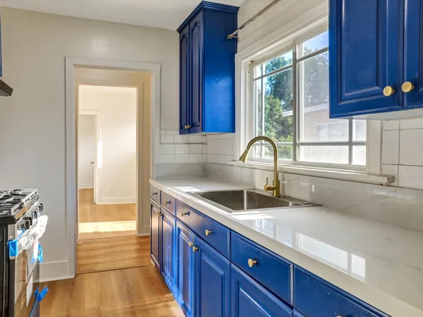 950 E 48th St, Los Angeles, CA 90011