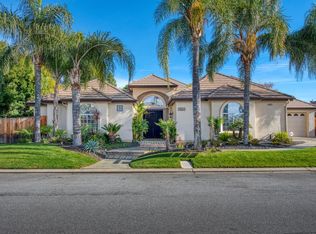 10612 N Medinah Cir, Fresno, CA