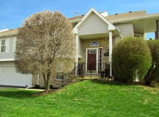 13919 Hunt Club Ln, Plainfield, IL 60544