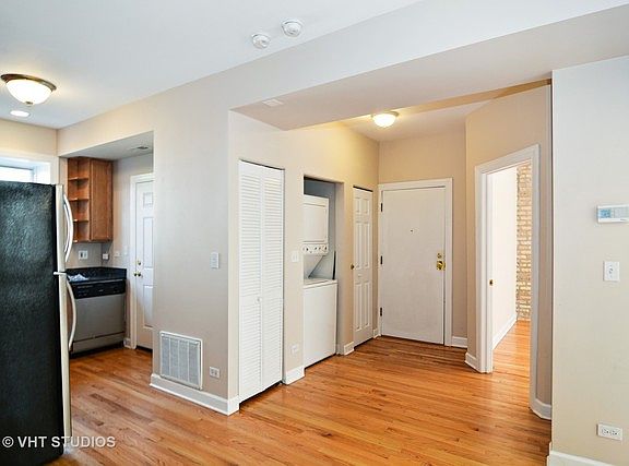 5th image of 4020 N Albany Ave #B-1