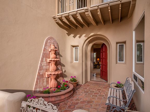 5th image of 1532 E Calavar Dr