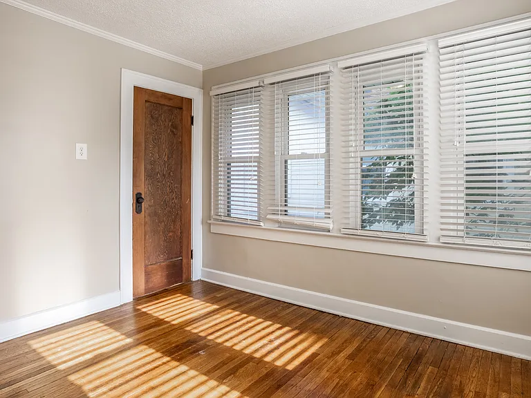 4327 N Park Ave — Photo 17