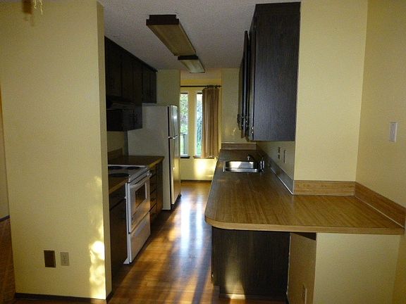 5th image of 8107 To 8105 41st Street Ct W